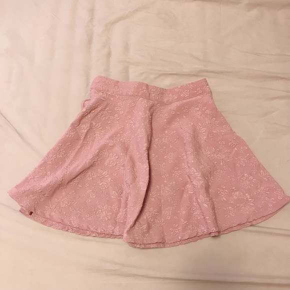 Forever 21 Dresses & Skirts - Forever 21 Skater Skirt